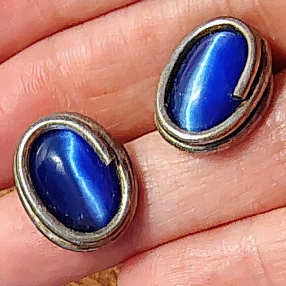 Vintage 925 Sterling Silver Wrapped Blue Cat Eye Stone Stud Pierced Earrings - Picture 4 of 6